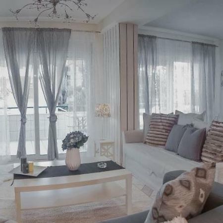 Luxury City Center Apartment Kalambaka Bagian luar foto