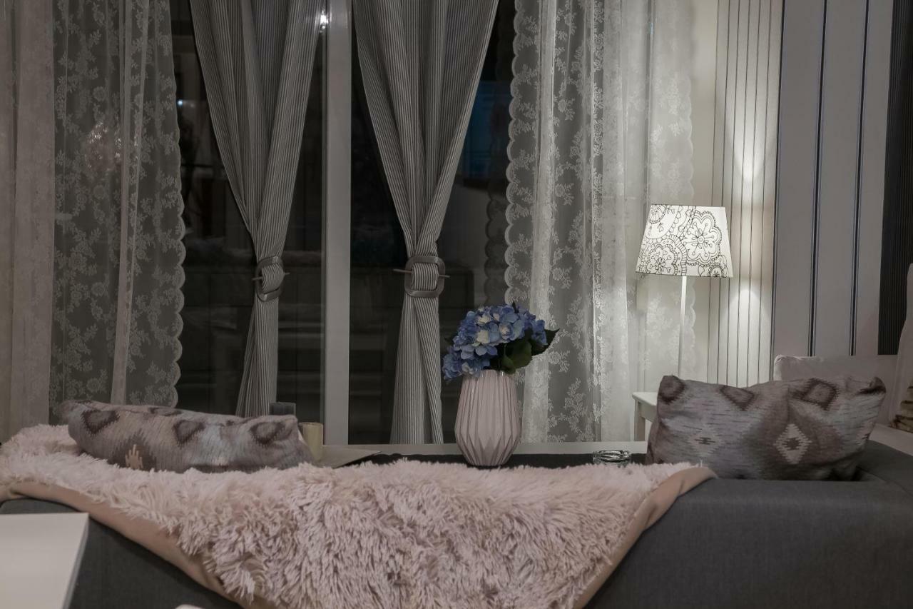 Luxury City Center Apartment Kalambaka Bagian luar foto