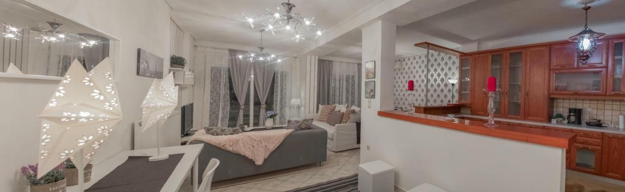 Luxury City Center Apartment Kalambaka Bagian luar foto
