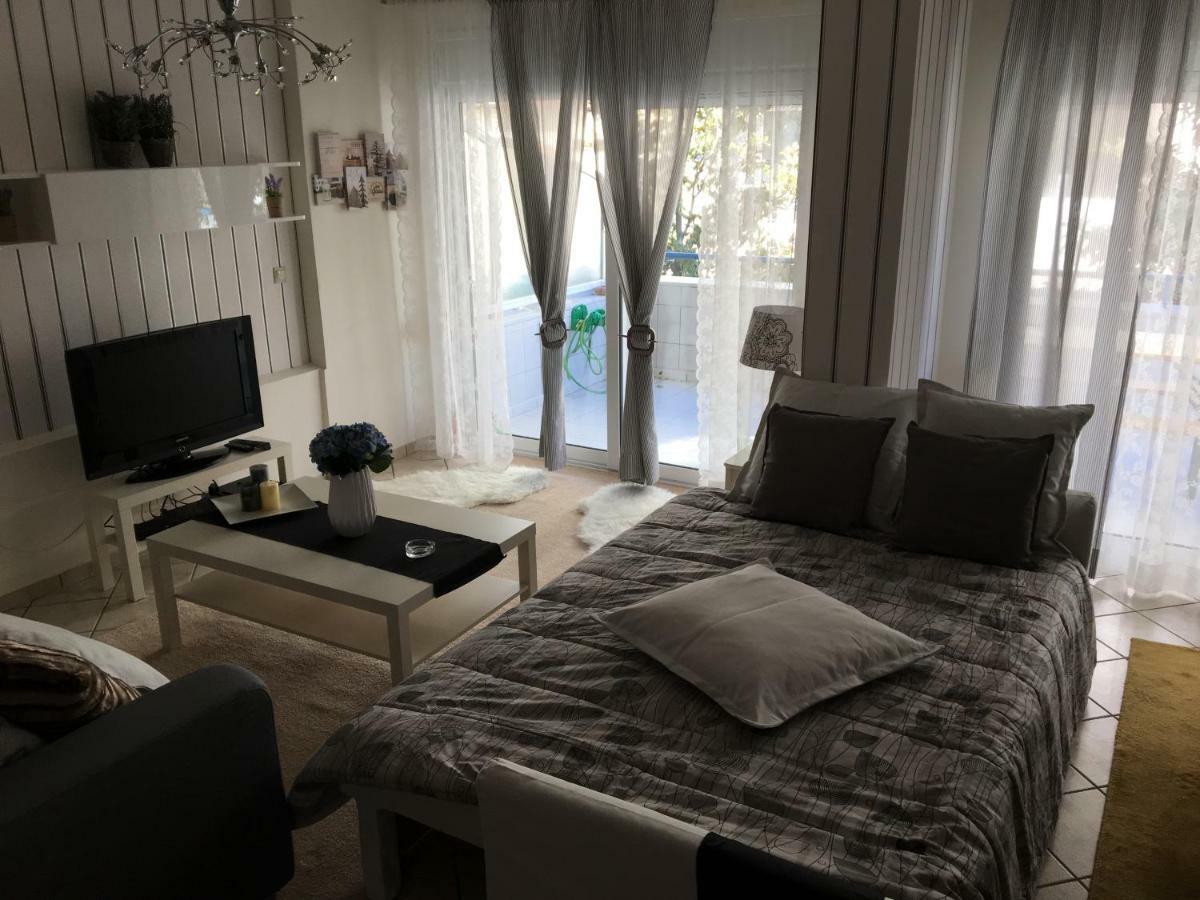 Luxury City Center Apartment Kalambaka Bagian luar foto